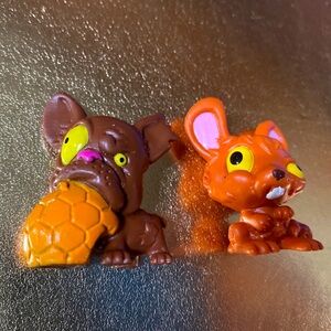 THE UGGLYS PET SHOP PUTRID PETS CHEESY CHINCHILLA & STENCHY FRENCH BULLDOG TOYS